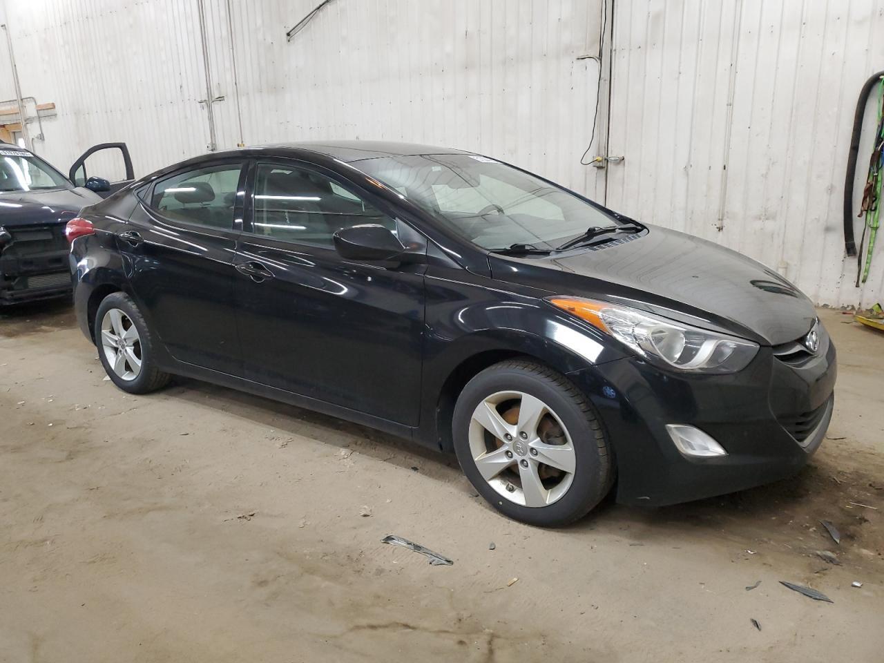 2013 HYUNDAI ELANTRA GL - Image 4