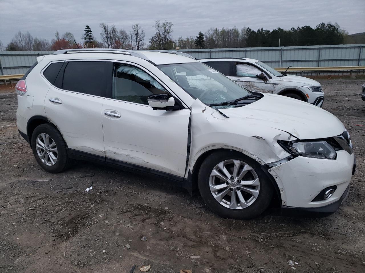 2015 NISSAN ROGUE S - Image 4