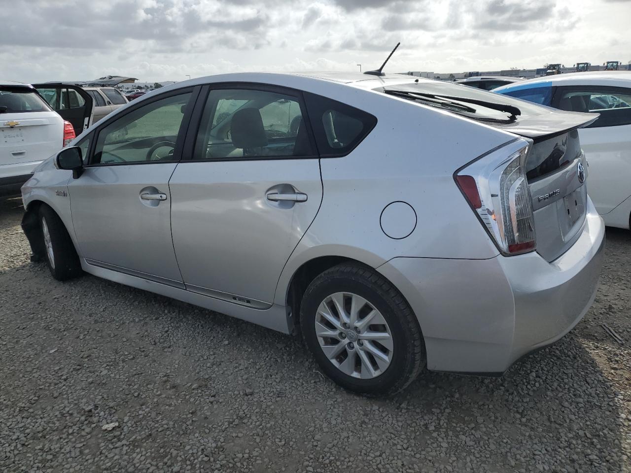 2015 TOYOTA PRIUS PLUG - Фото 2