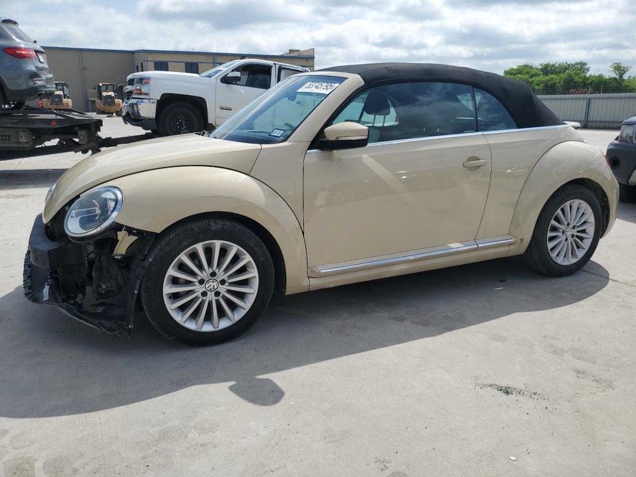 2019 VOLKSWAGEN BEETLE S