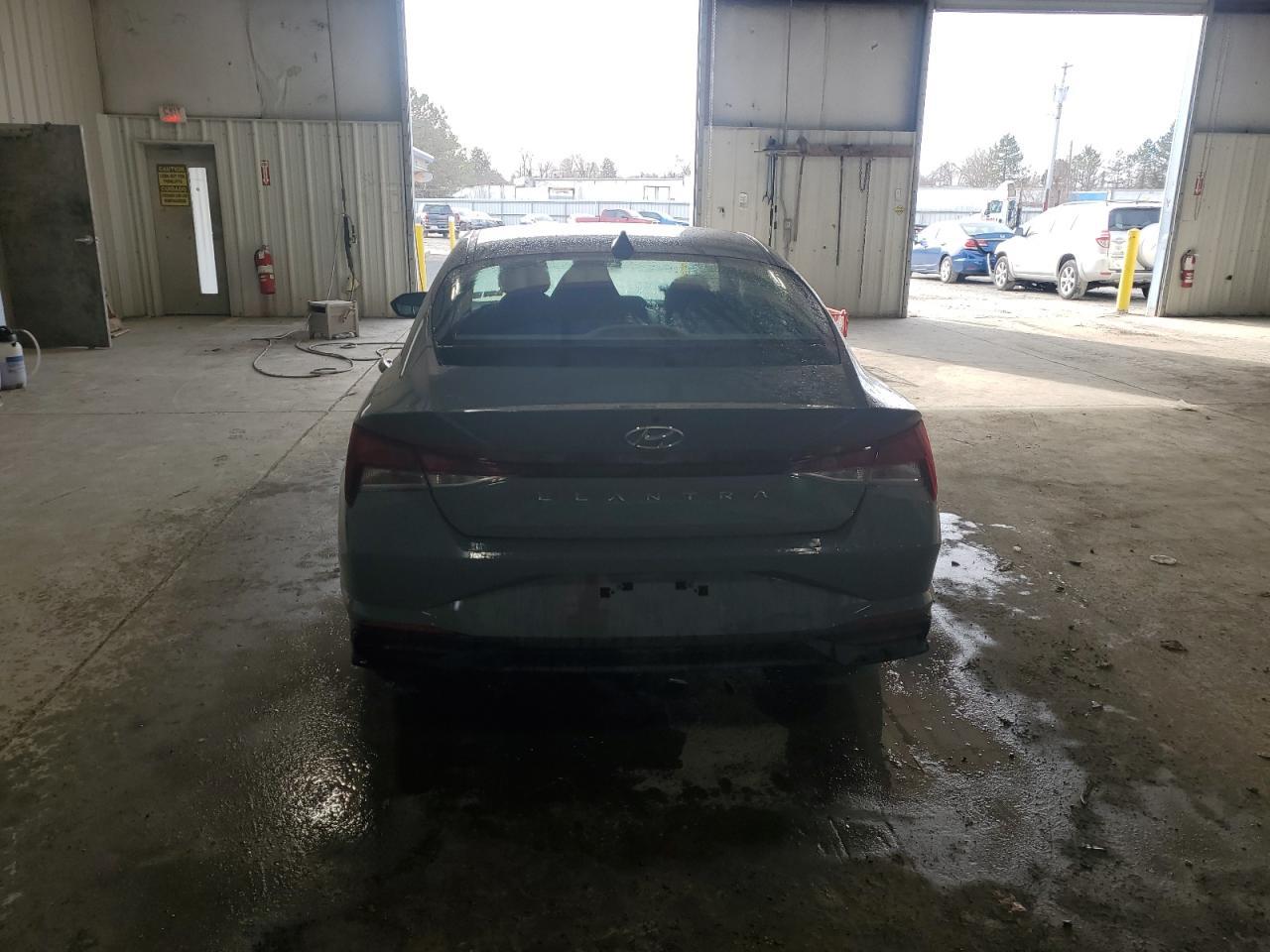 2023 HYUNDAI ELANTRA SE - Image 6