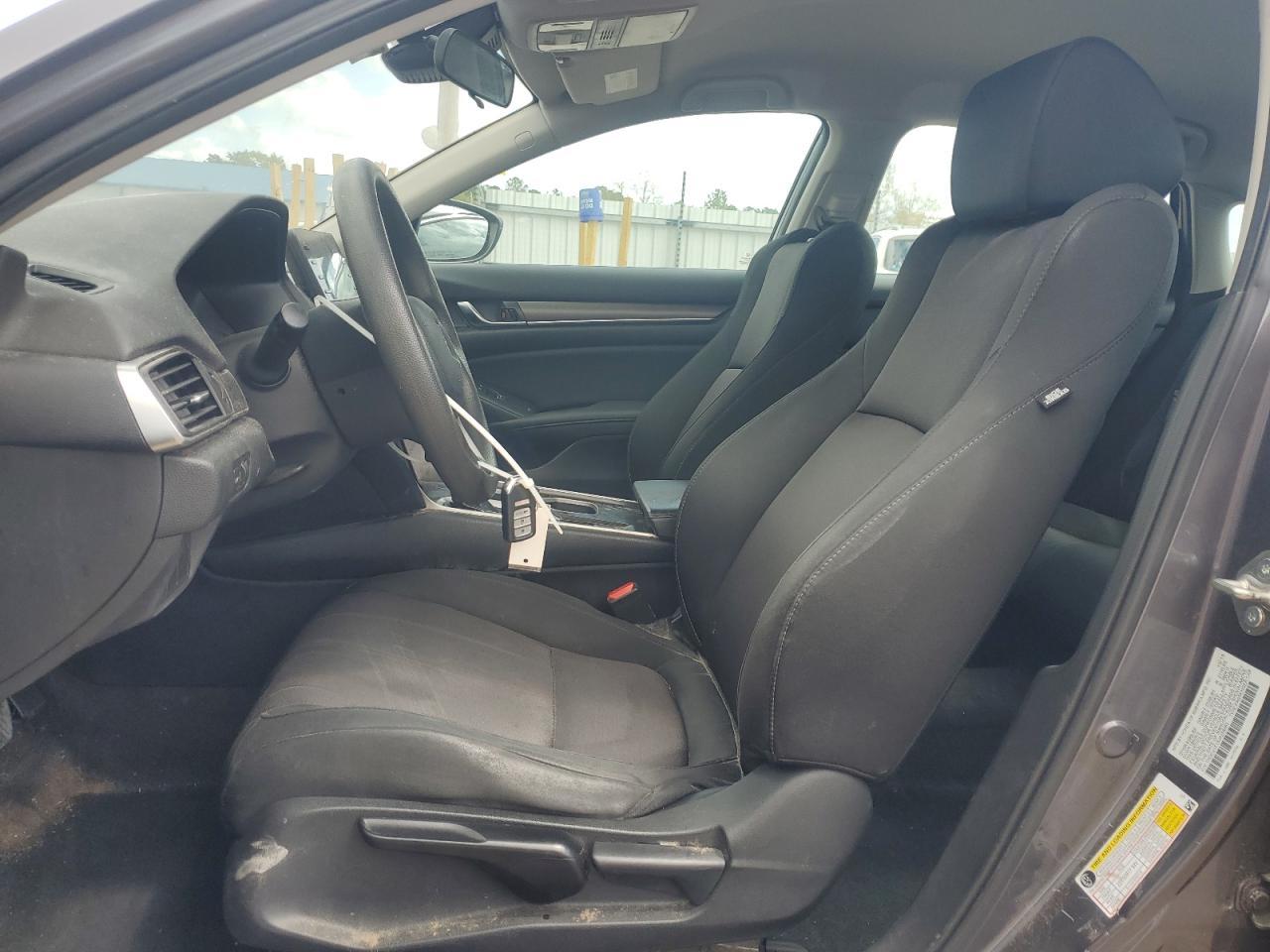 2018 HONDA ACCORD LX - Image 7