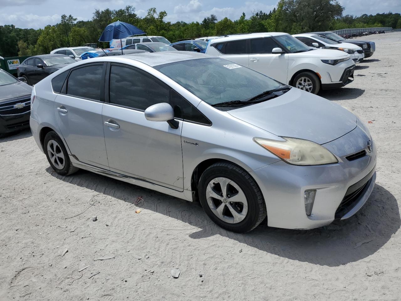 2013 TOYOTA PRIUS - Image 4