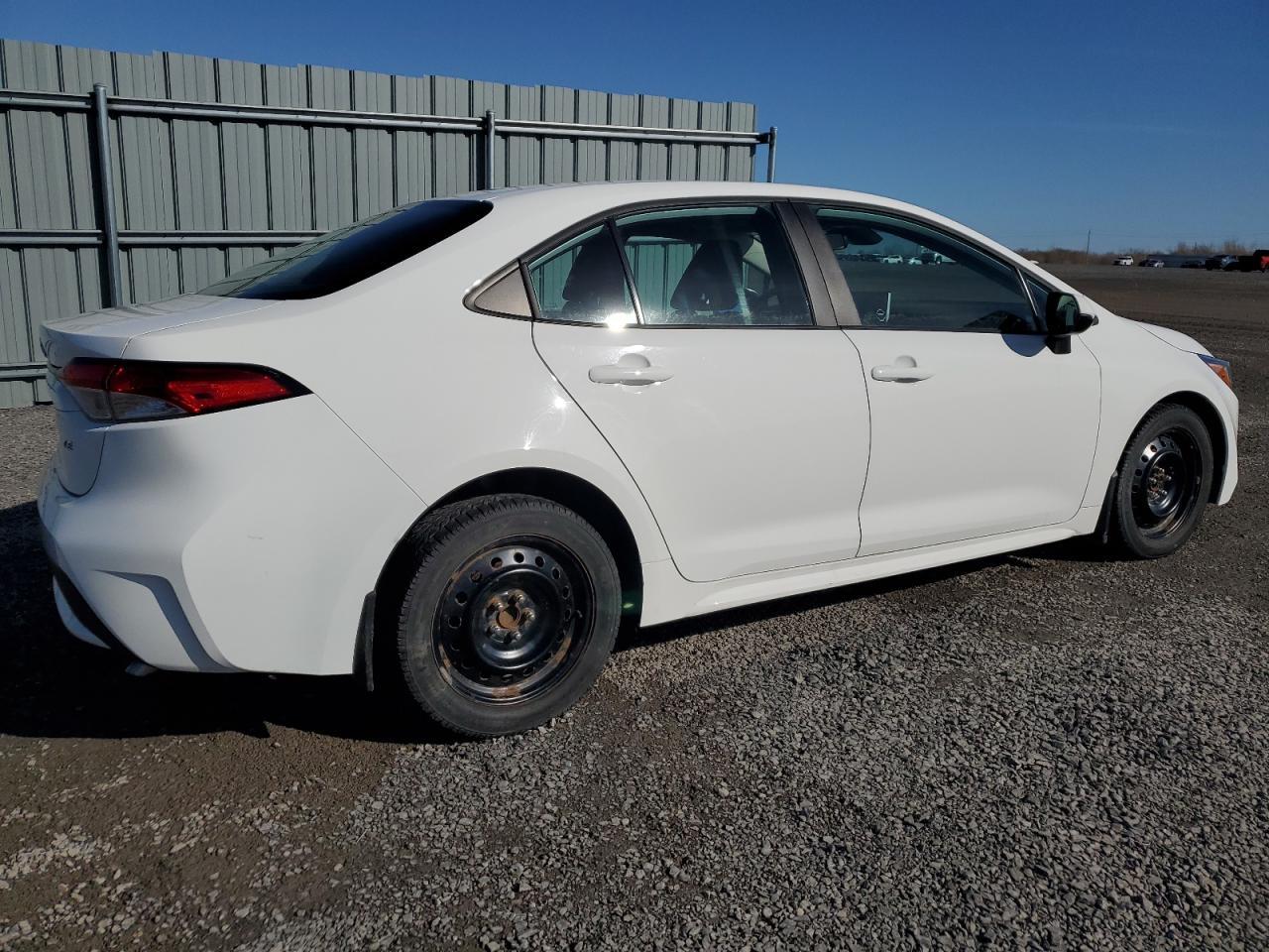2020 TOYOTA COROLLA LE - Фото 3