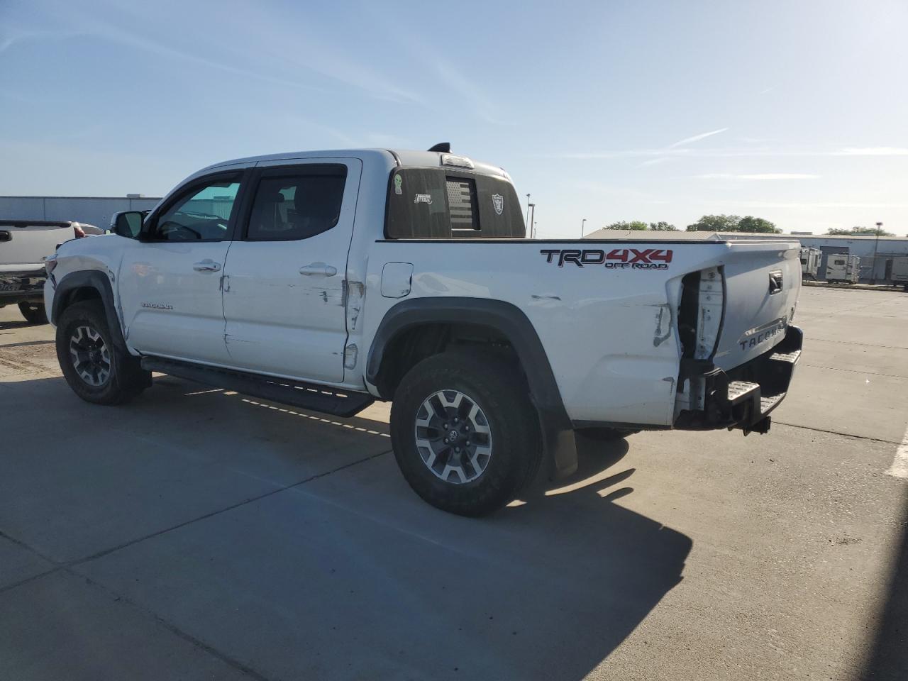 2023 TOYOTA TACOMA DOU - Фото 2