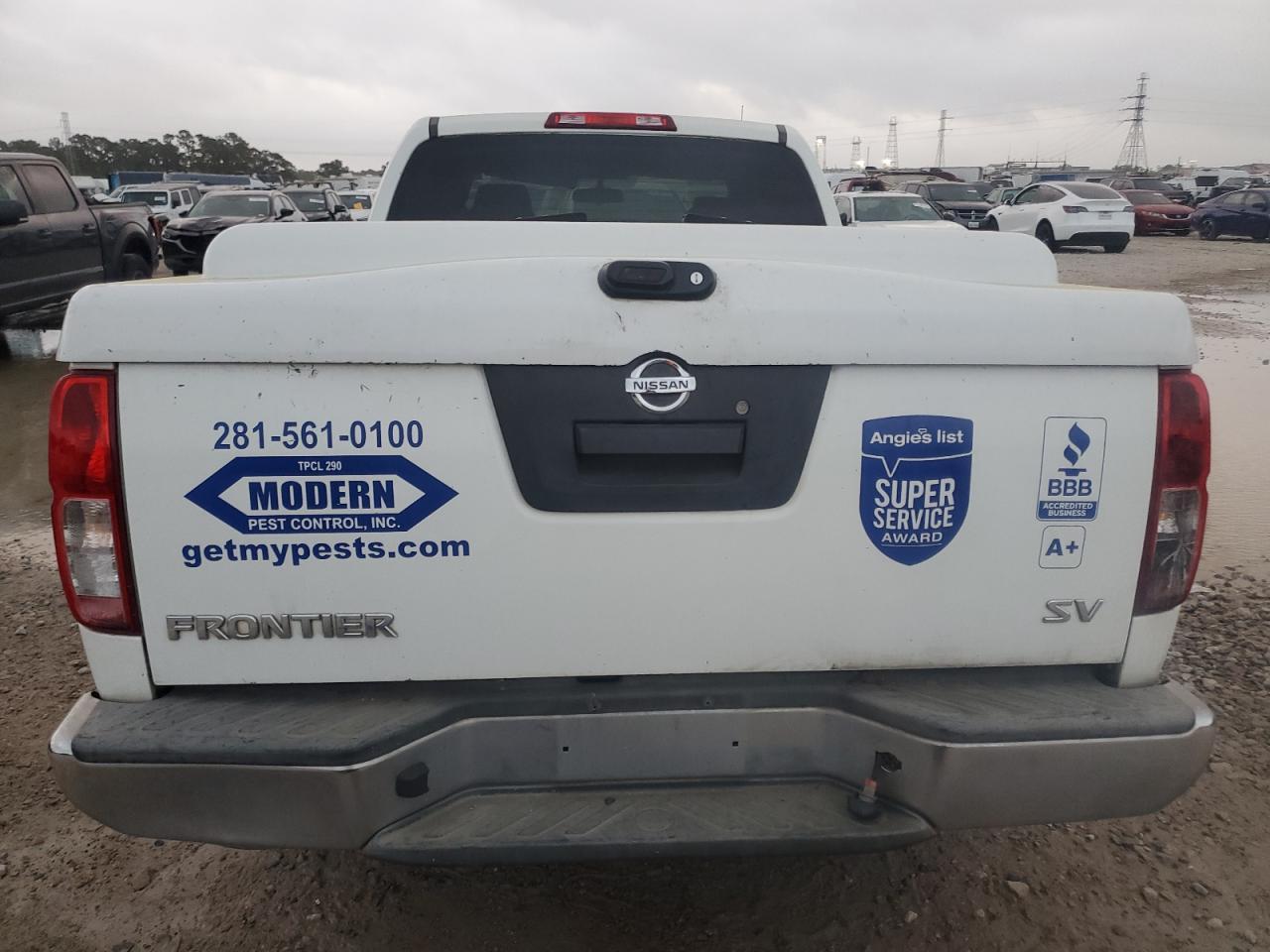2017 NISSAN FRONTIER S - Image 6