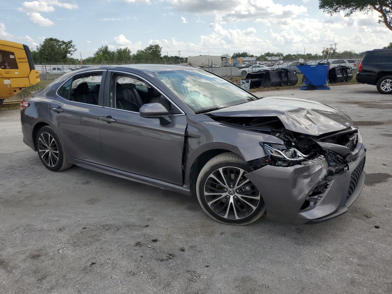 2020 TOYOTA CAMRY SE - Image 4