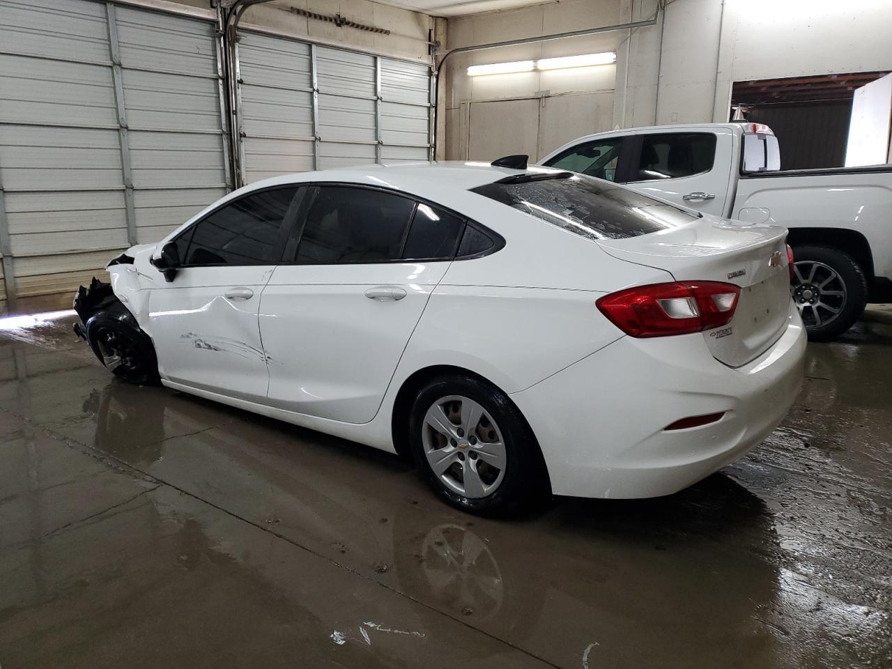 2017 CHEVROLET CRUZE LS - Фото 2