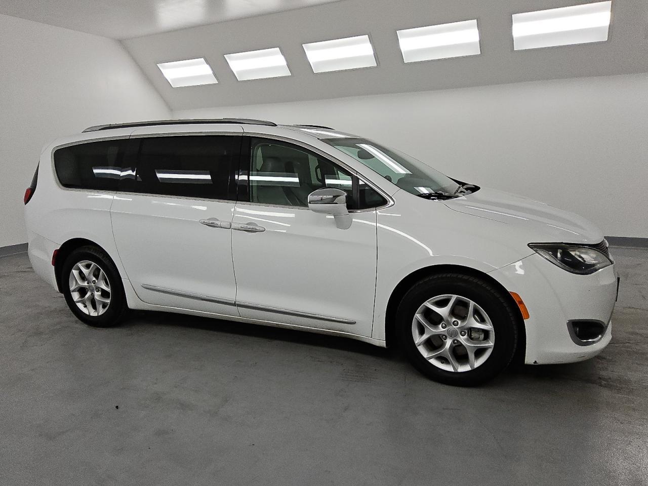 2020 CHRYSLER PACIFICA L - Image 4