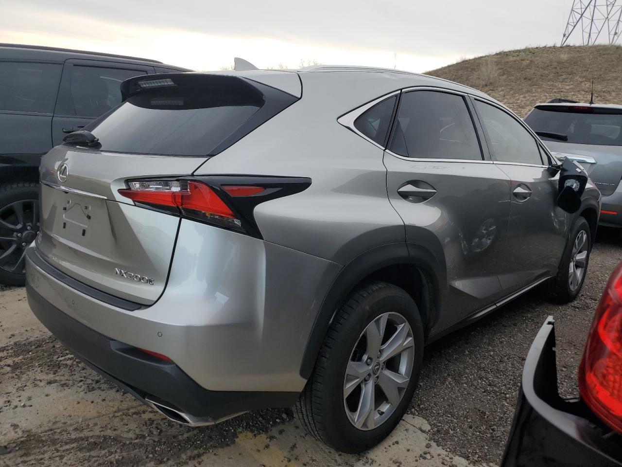 2017 LEXUS NX 200T BA - Фото 3