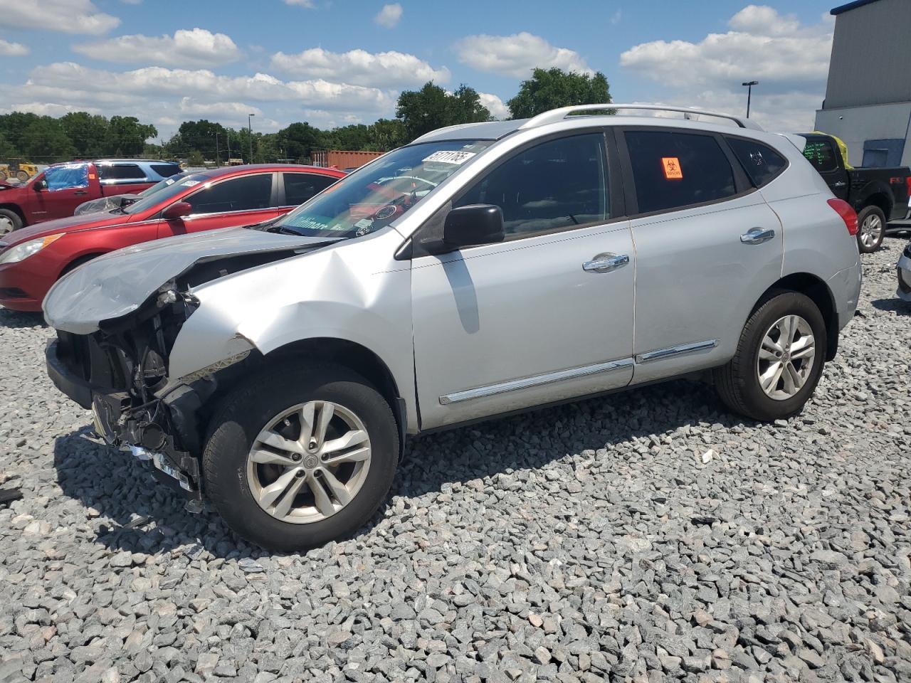 2015 NISSAN ROGUE SELE