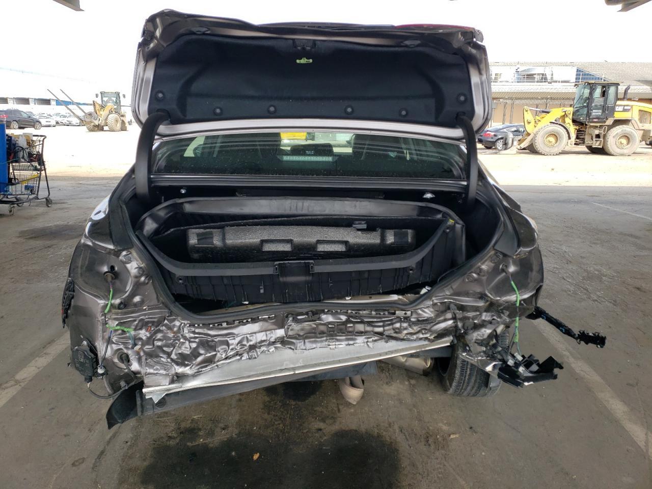 2018 TOYOTA CAMRY L - Image 6