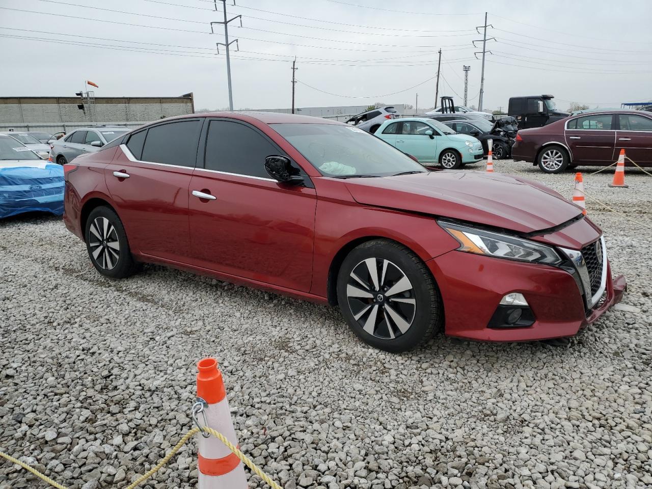2020 NISSAN ALTIMA SV - Фото 4