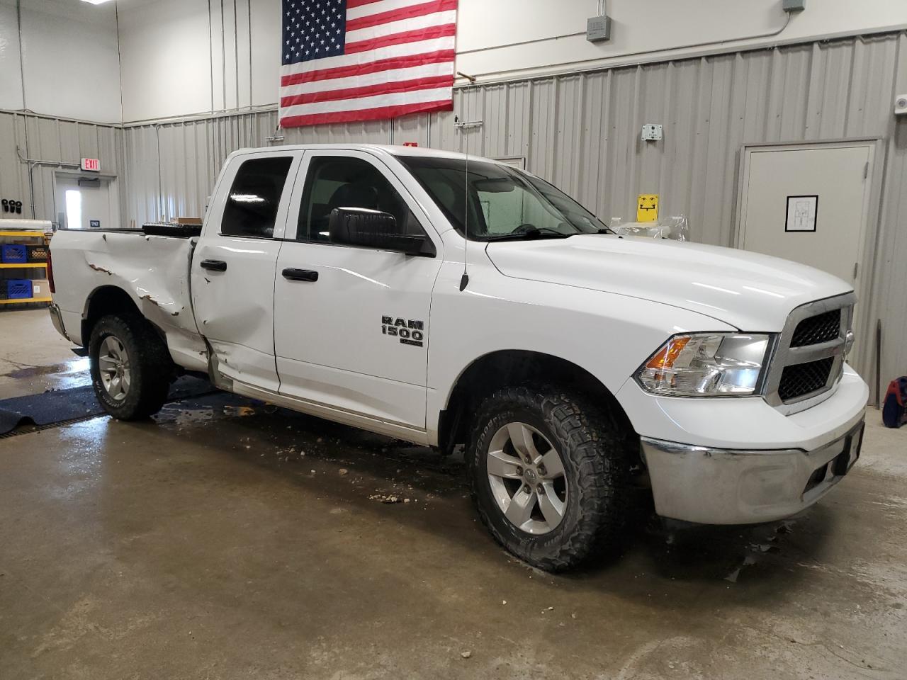 2019 RAM 1500 CLASS - Фото 4