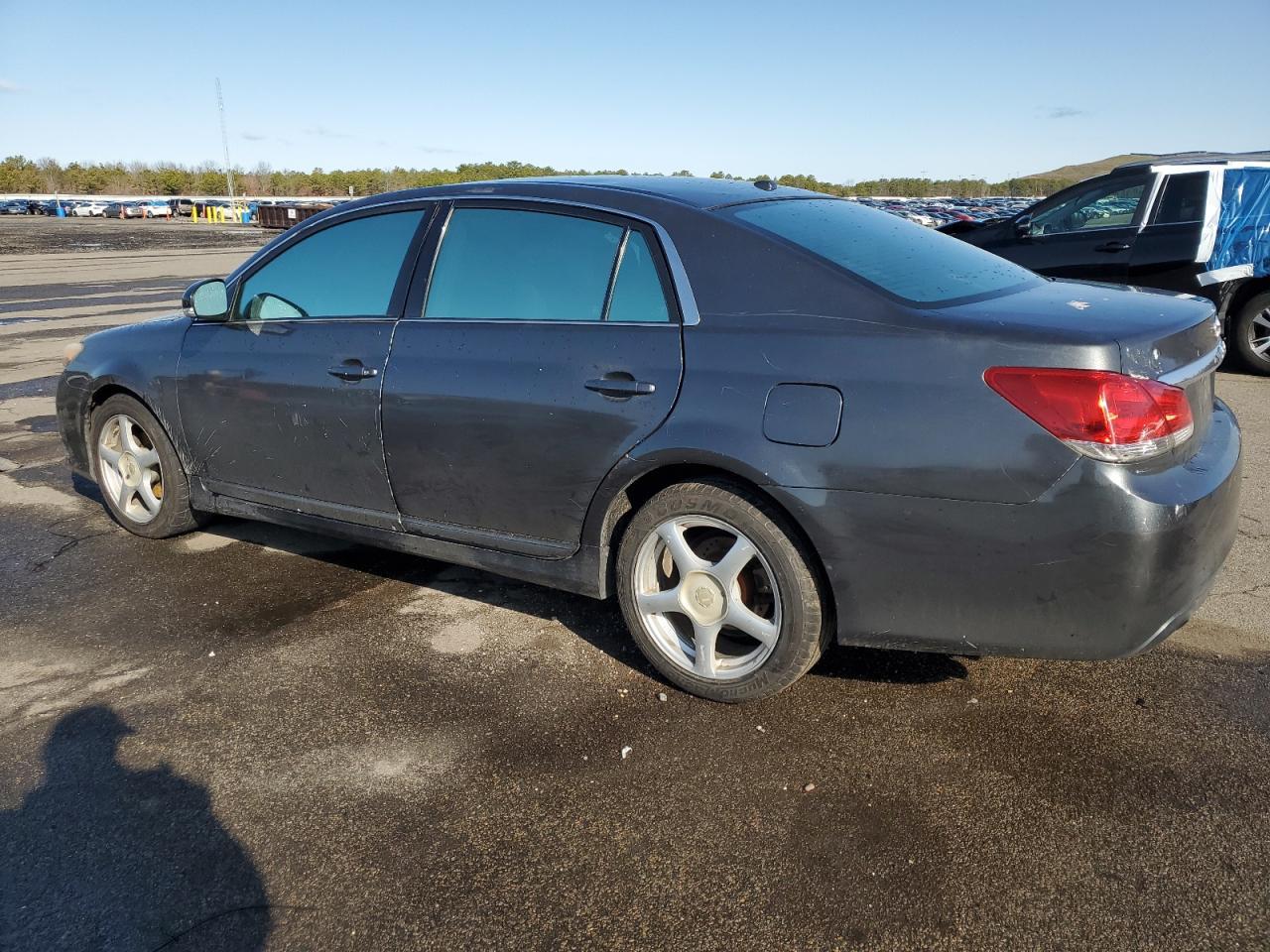 2011 TOYOTA AVALON BAS - Image 2