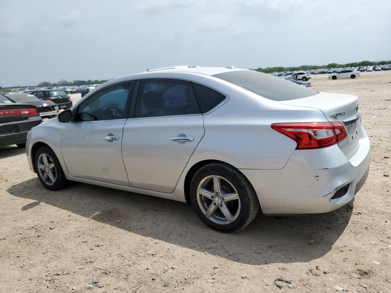 2017 NISSAN SENTRA S - Фото 2
