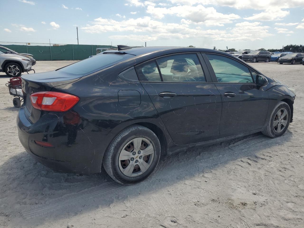 2017 CHEVROLET CRUZE LS - Image 3