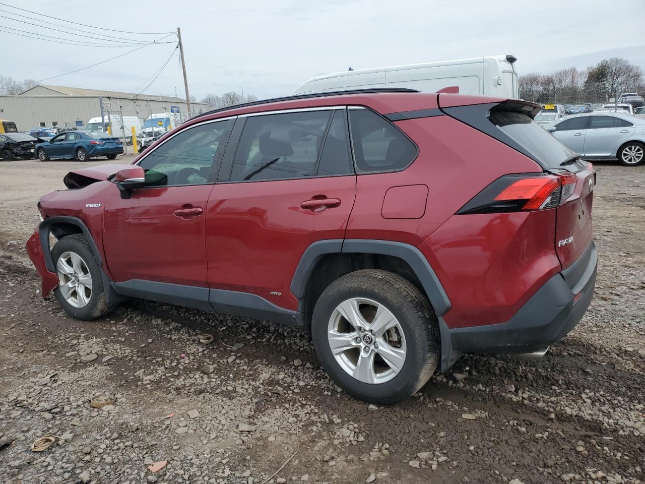 2020 TOYOTA RAV4 XLE - Image 2