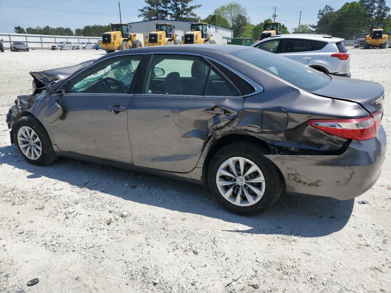 2017 TOYOTA CAMRY LE - Фото 2