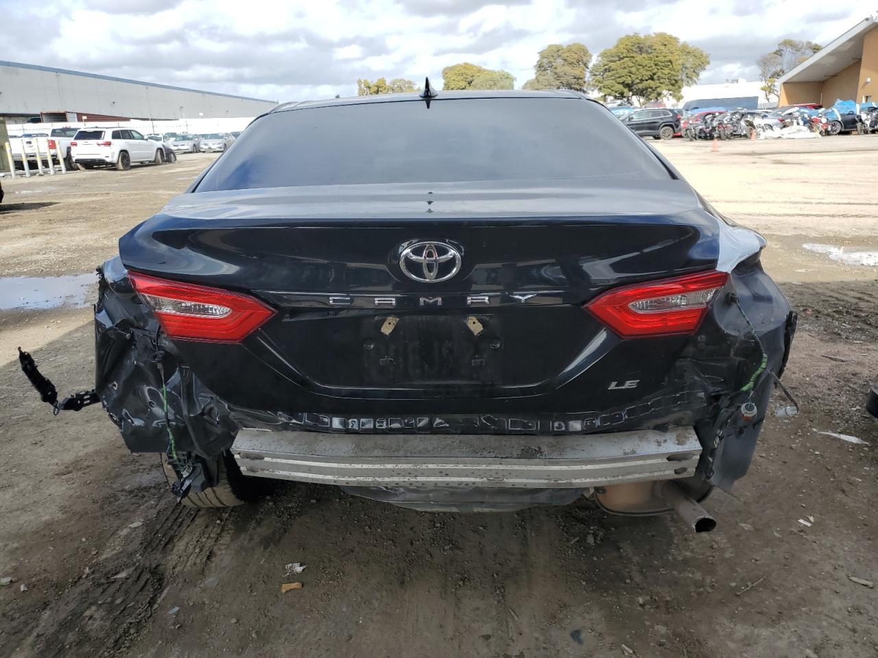 2020 TOYOTA CAMRY LE - Фото 6
