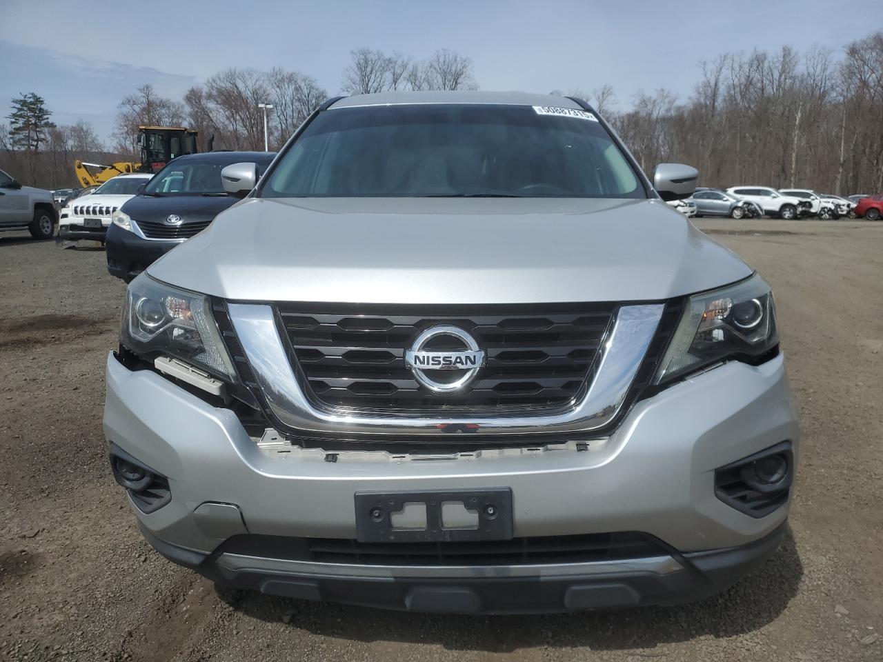 2017 NISSAN PATHFINDER - Image 5