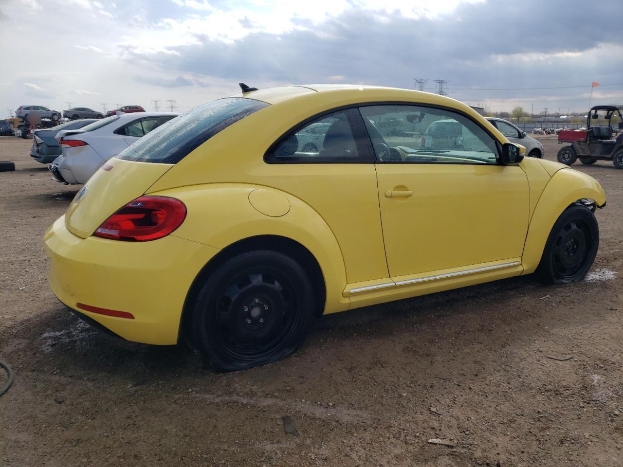 2014 VOLKSWAGEN BEETLE - Фото 3