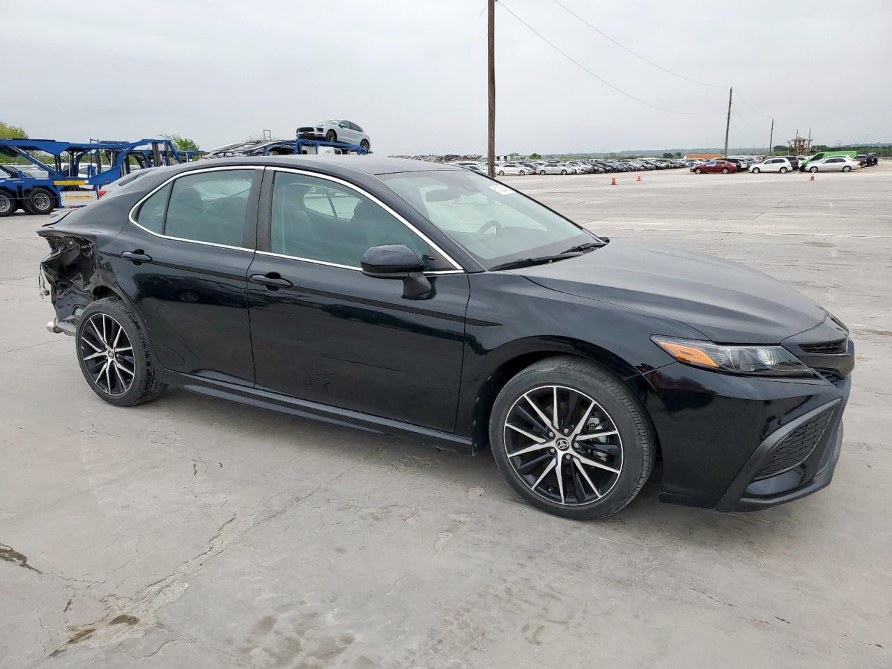 2021 TOYOTA CAMRY SE - Image 4
