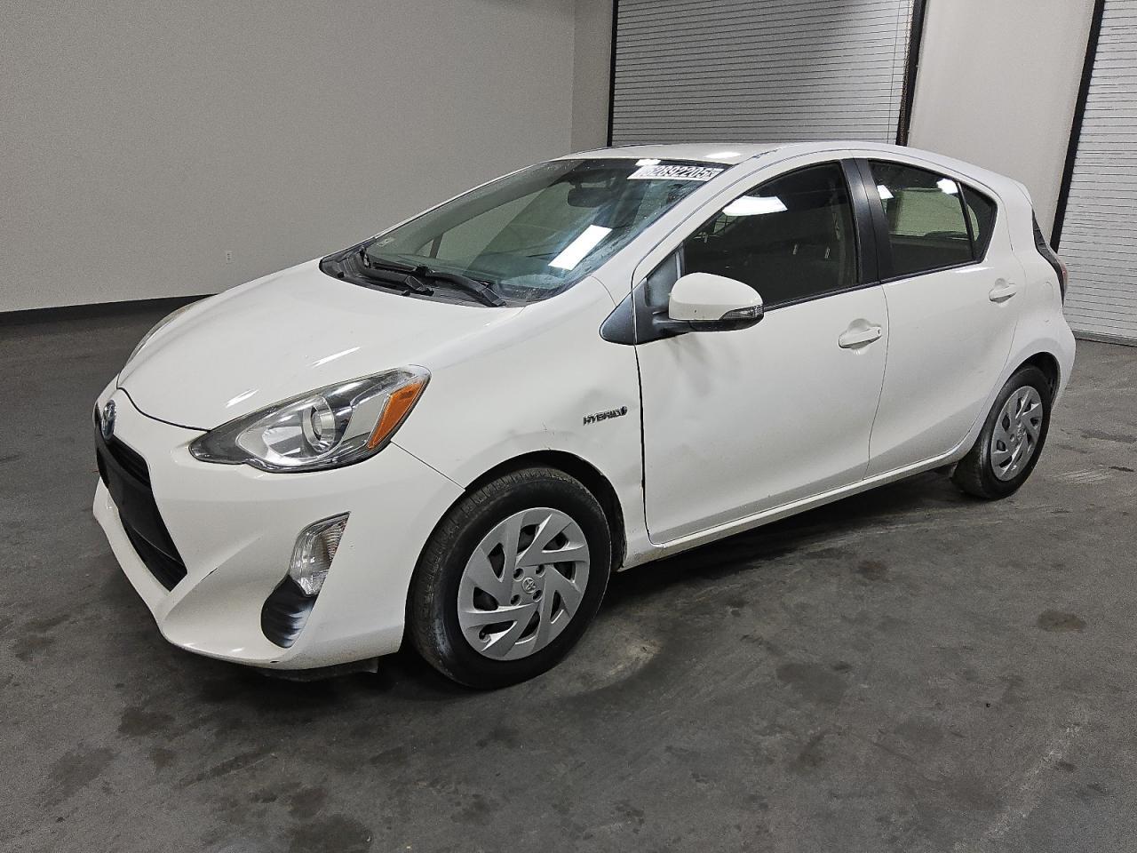 2016 TOYOTA PRIUS C