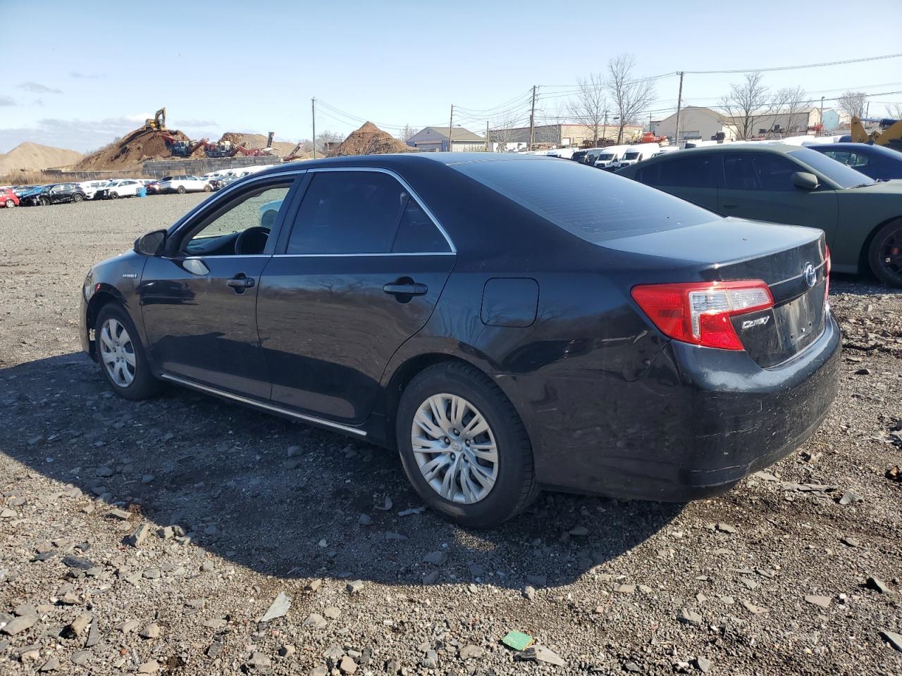 2012 TOYOTA CAMRY HYBR - Image 2