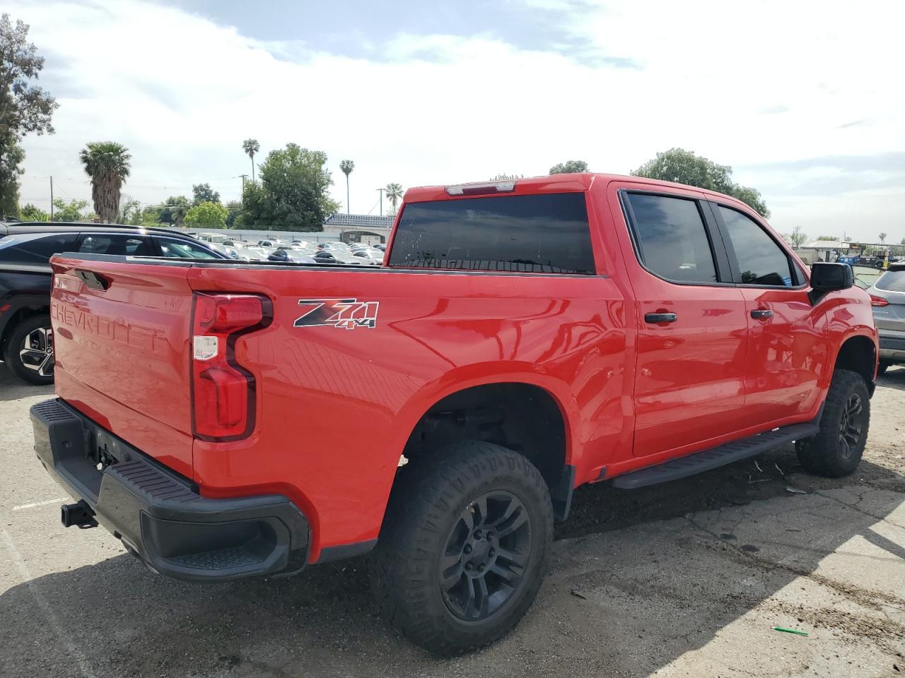 2021 CHEVROLET SILVERADO - Фото 3