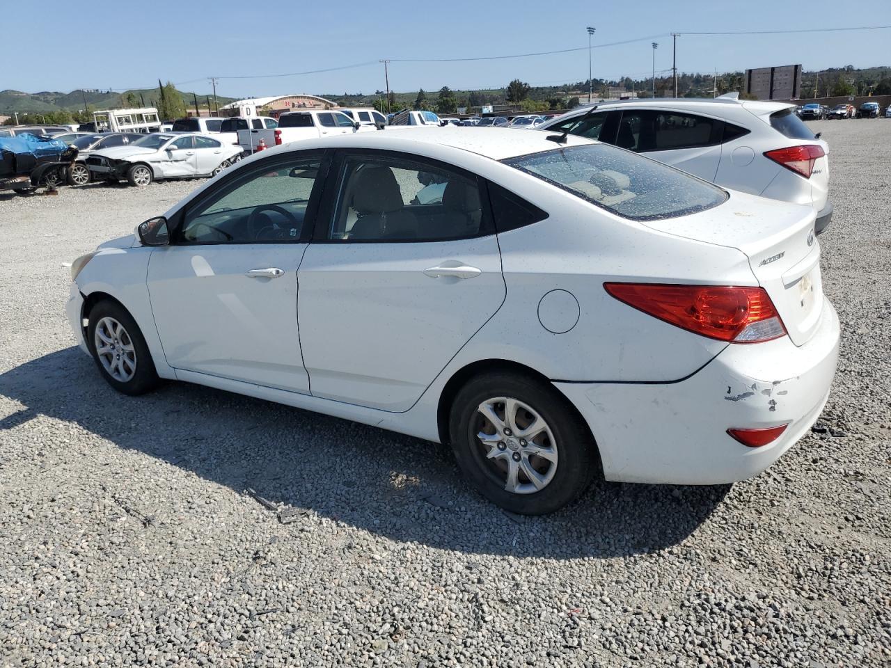 2014 HYUNDAI ACCENT GLS - Фото 2