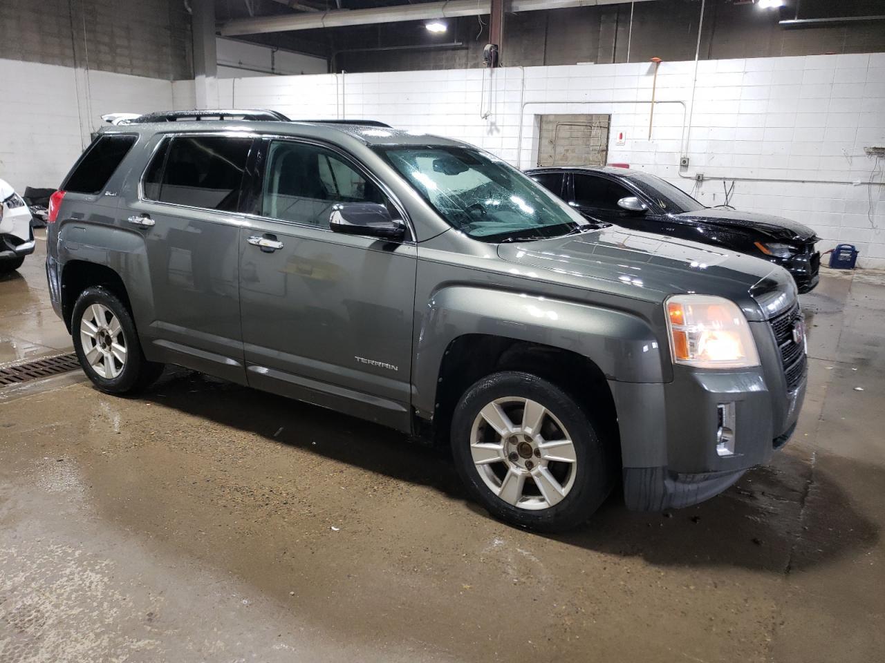 2012 GMC TERRAIN SL - Image 4