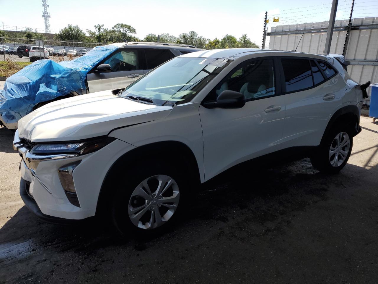 2024 CHEVROLET TRAX LS