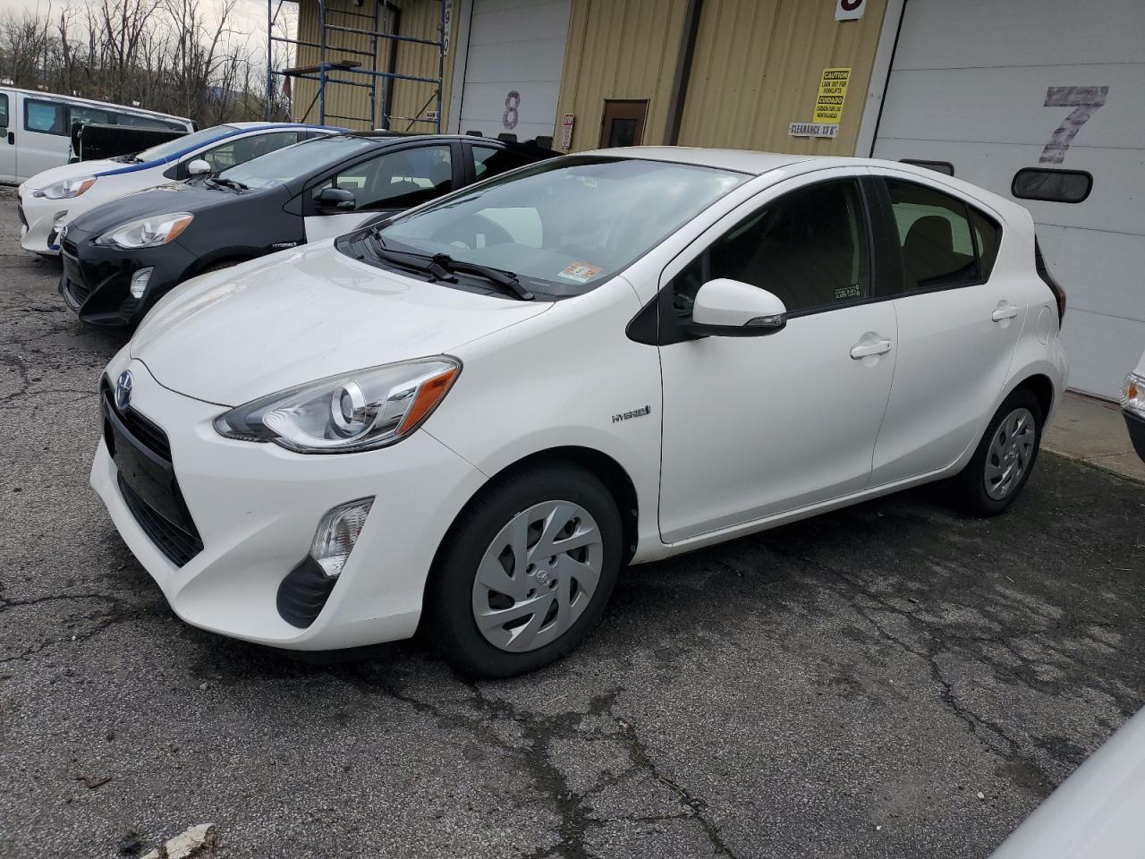2016 TOYOTA PRIUS C