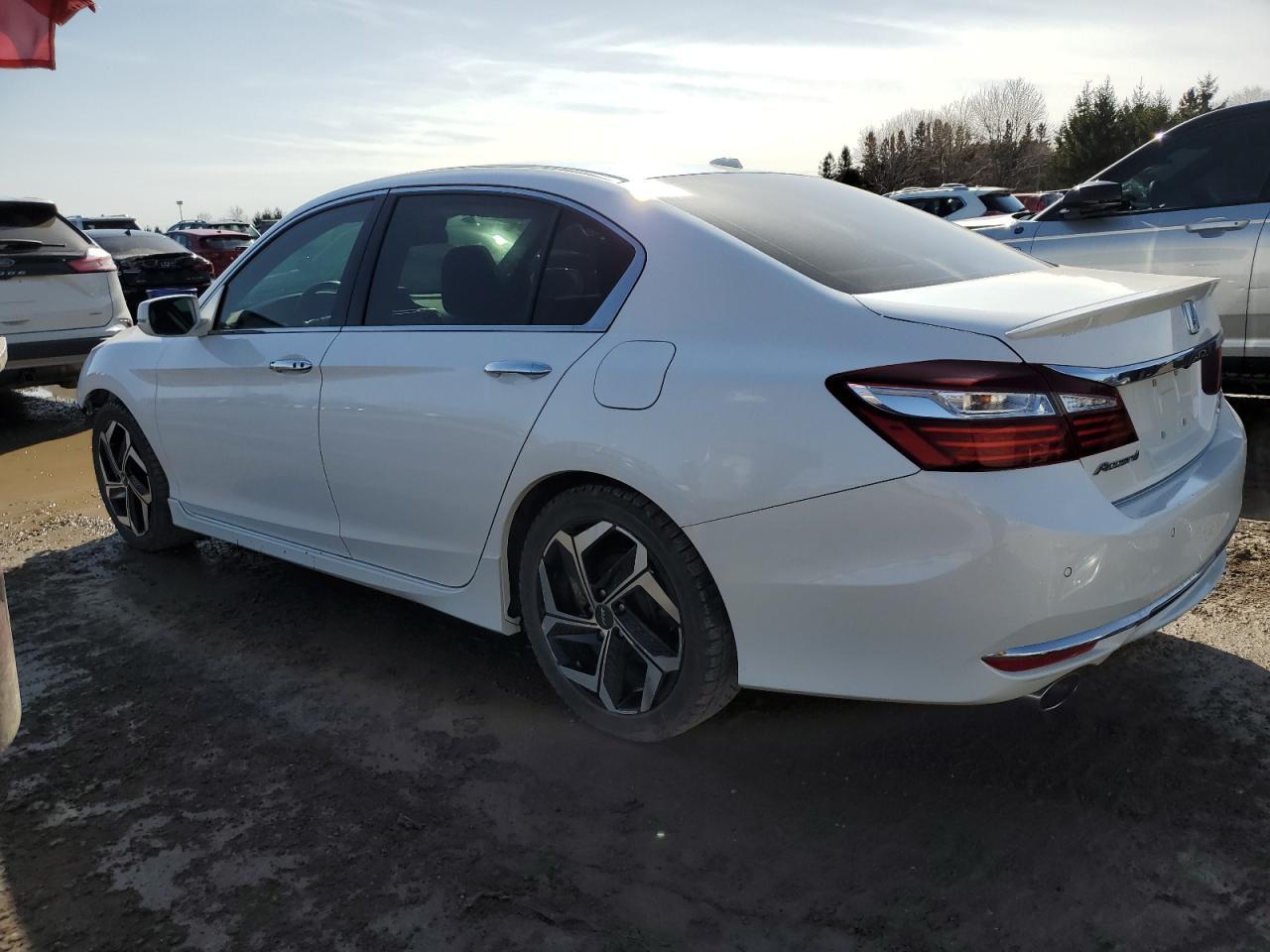 2016 HONDA ACCORD TOU - Image 2
