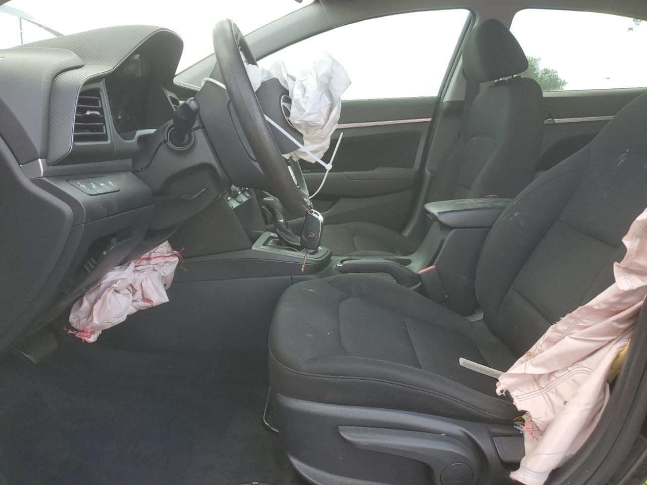 2019 HYUNDAI ELANTRA SE - Фото 7