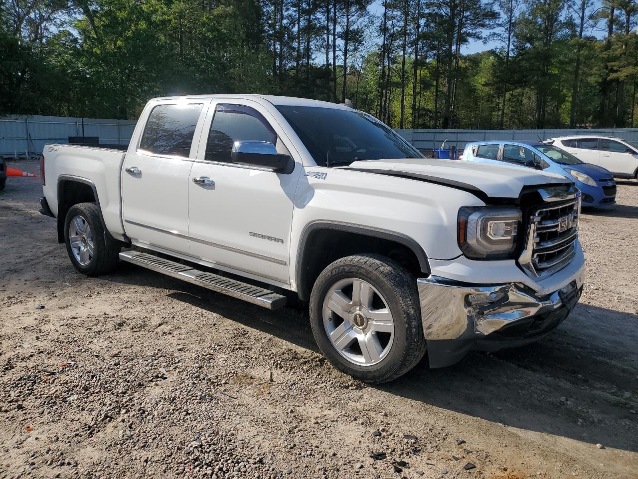 2017 GMC SIERRA K15 - Фото 4