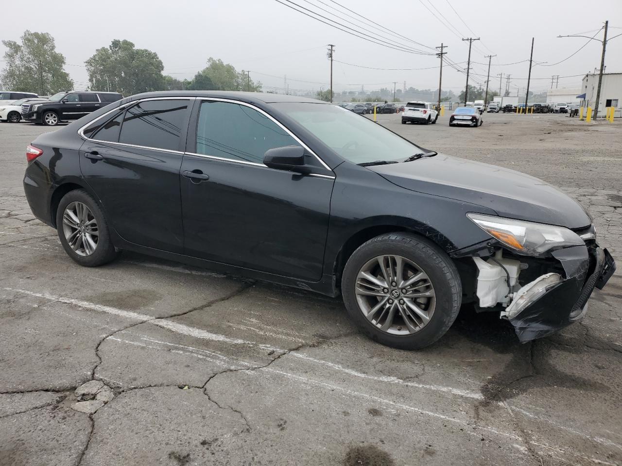 2017 TOYOTA CAMRY LE - Image 4