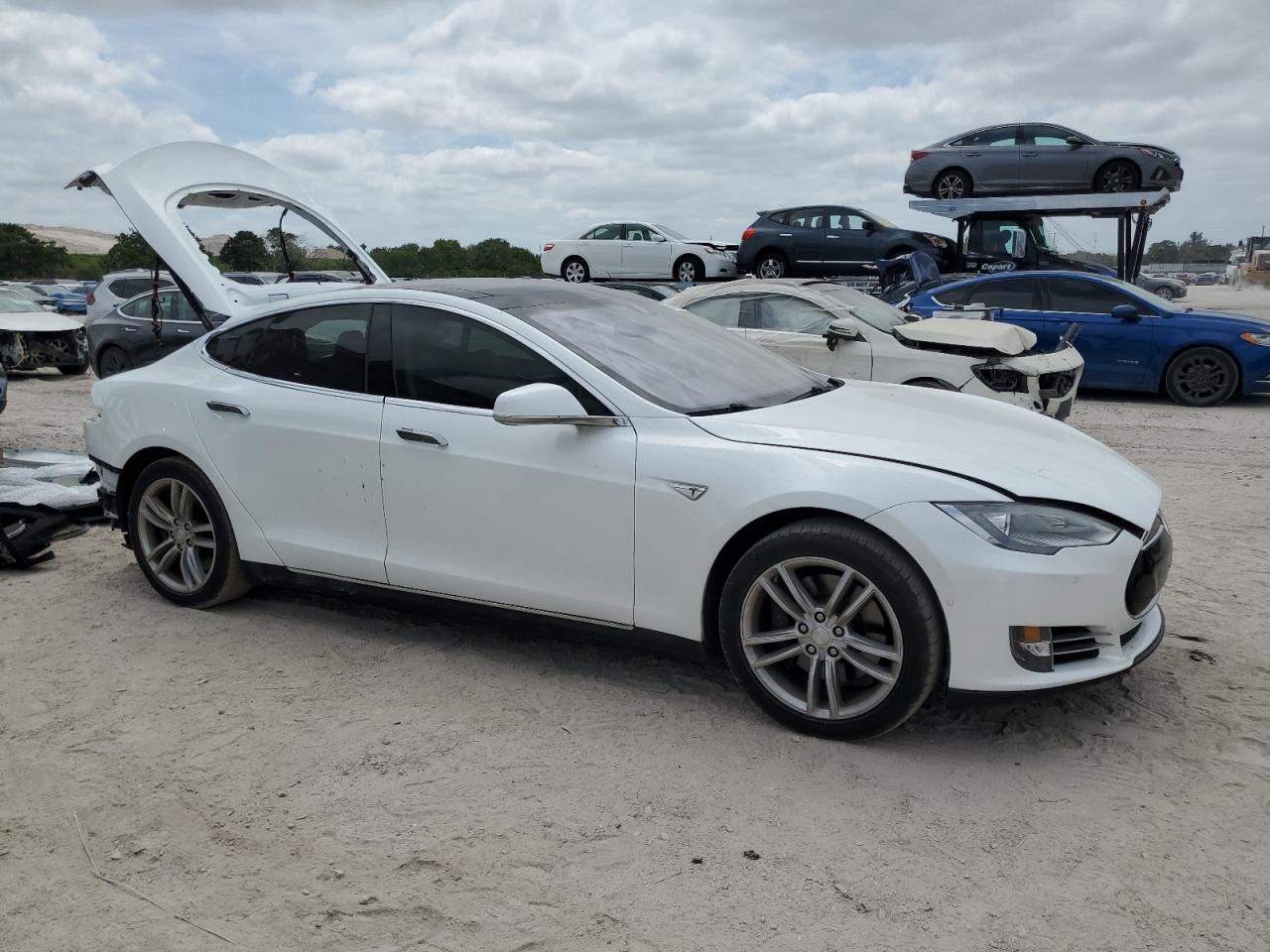 2015 TESLA MODEL S 85 - Фото 4