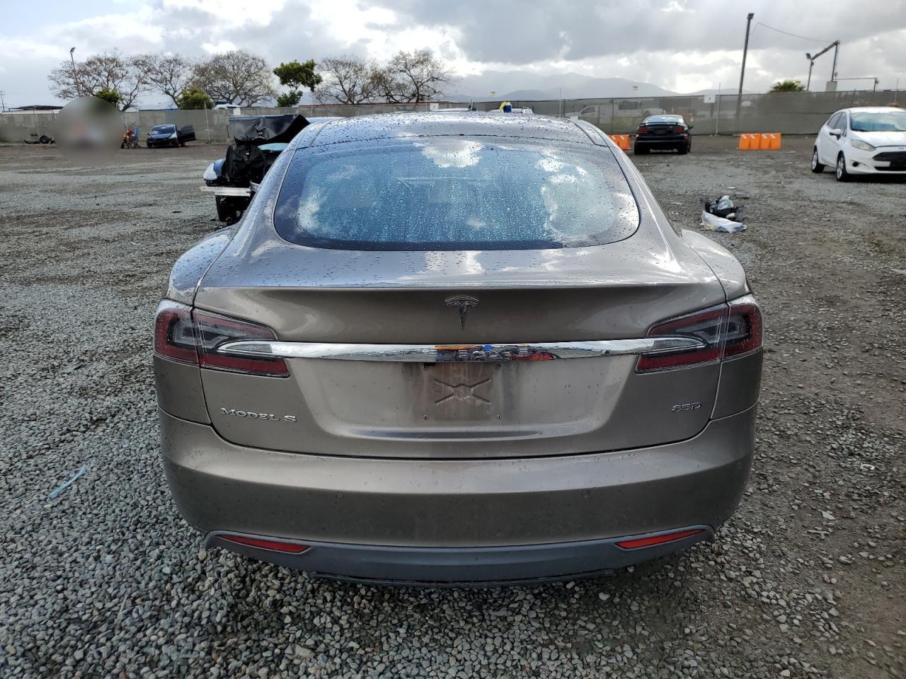 2015 TESLA MODEL S 85 - Image 6