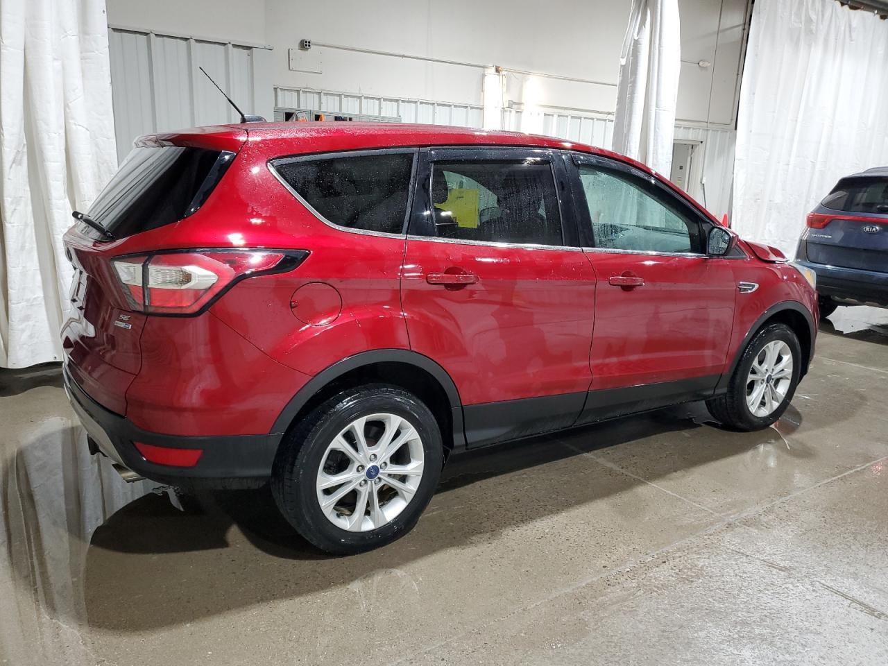 2017 FORD ESCAPE SE - Фото 3