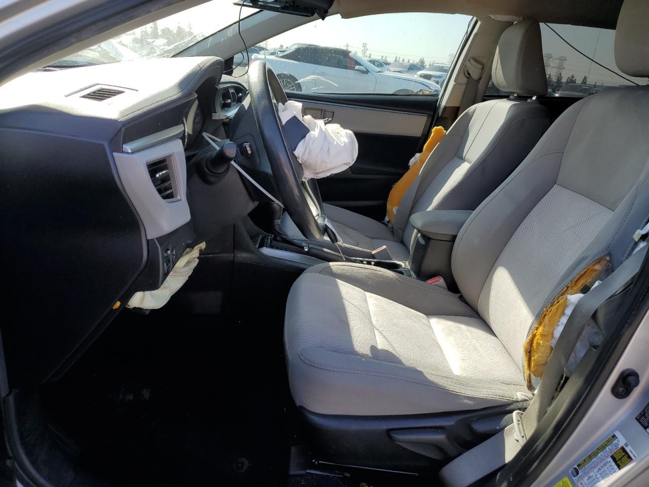 2015 TOYOTA COROLLA L - Фото 7