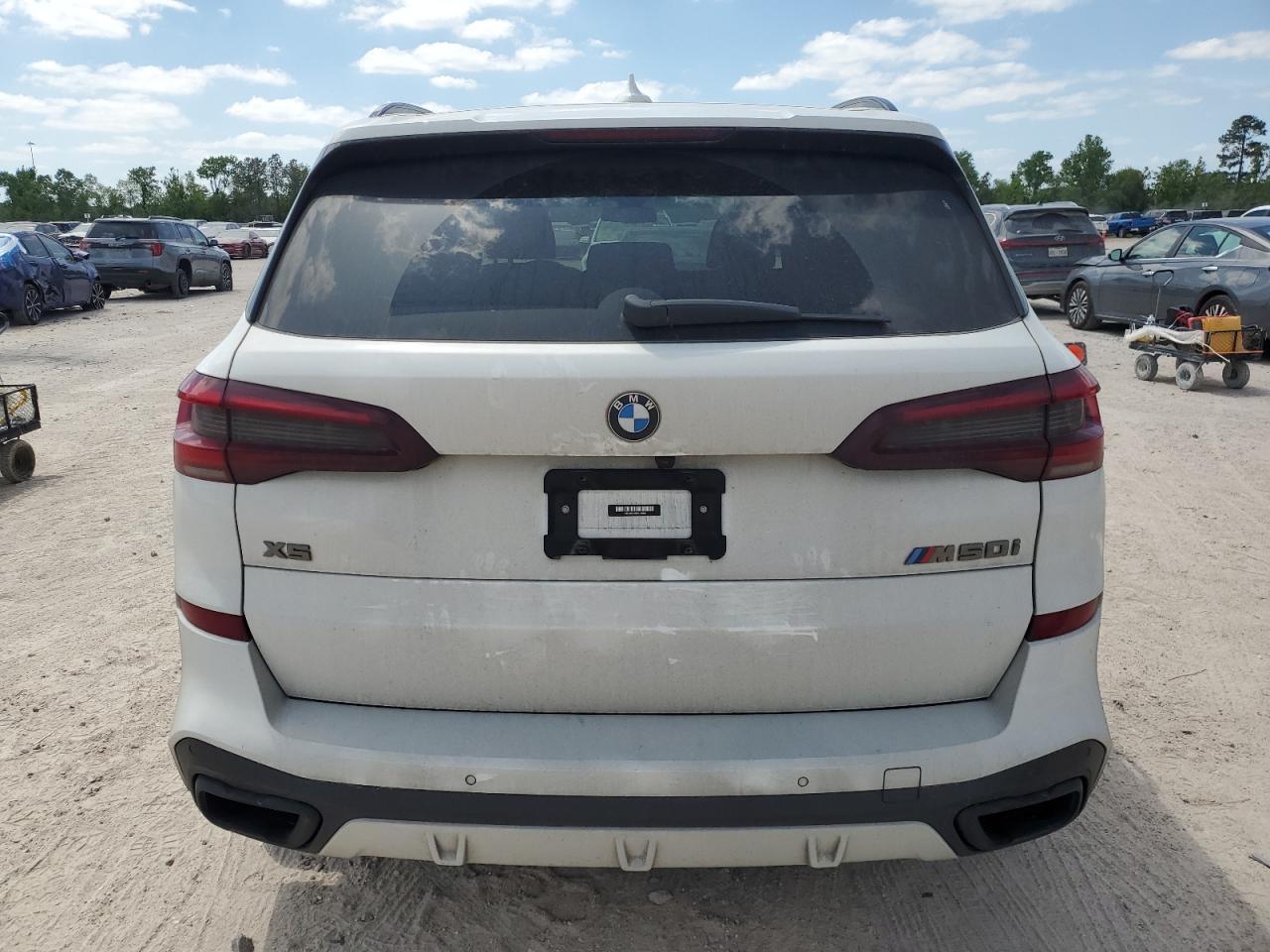 2022 BMW X5 M50I - Фото 6