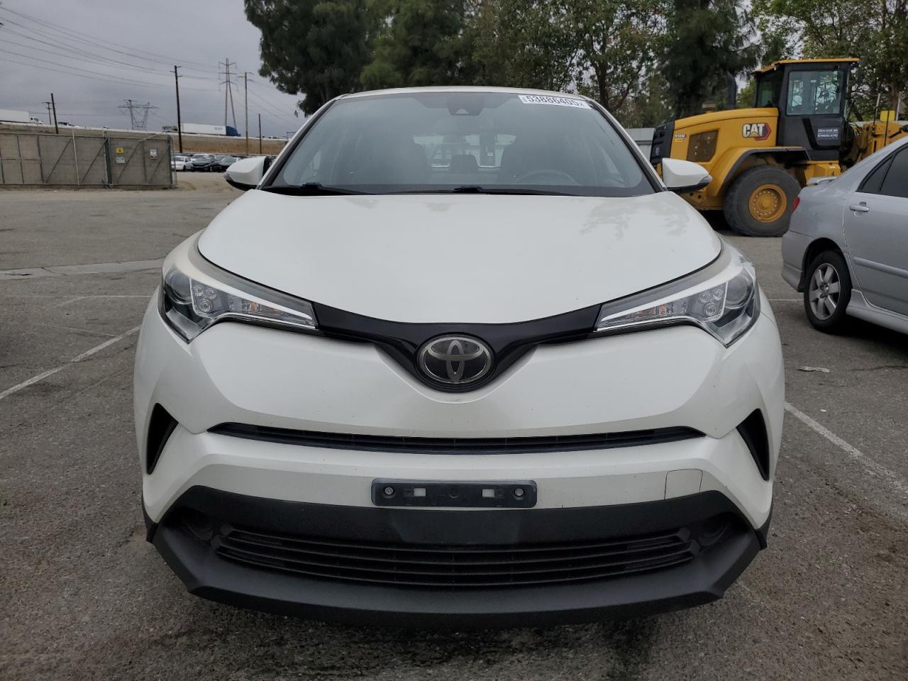2018 TOYOTA C-HR XLE - Фото 5