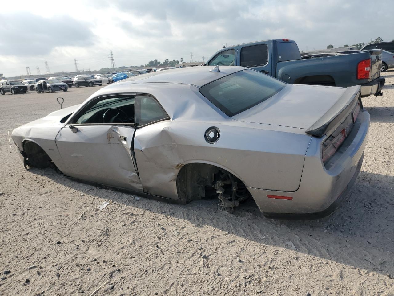 2017 DODGE CHALLENGER - Image 2