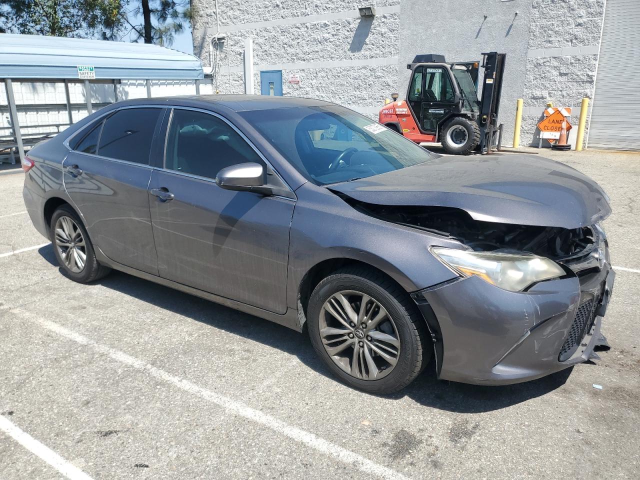 2017 TOYOTA CAMRY LE - Image 4