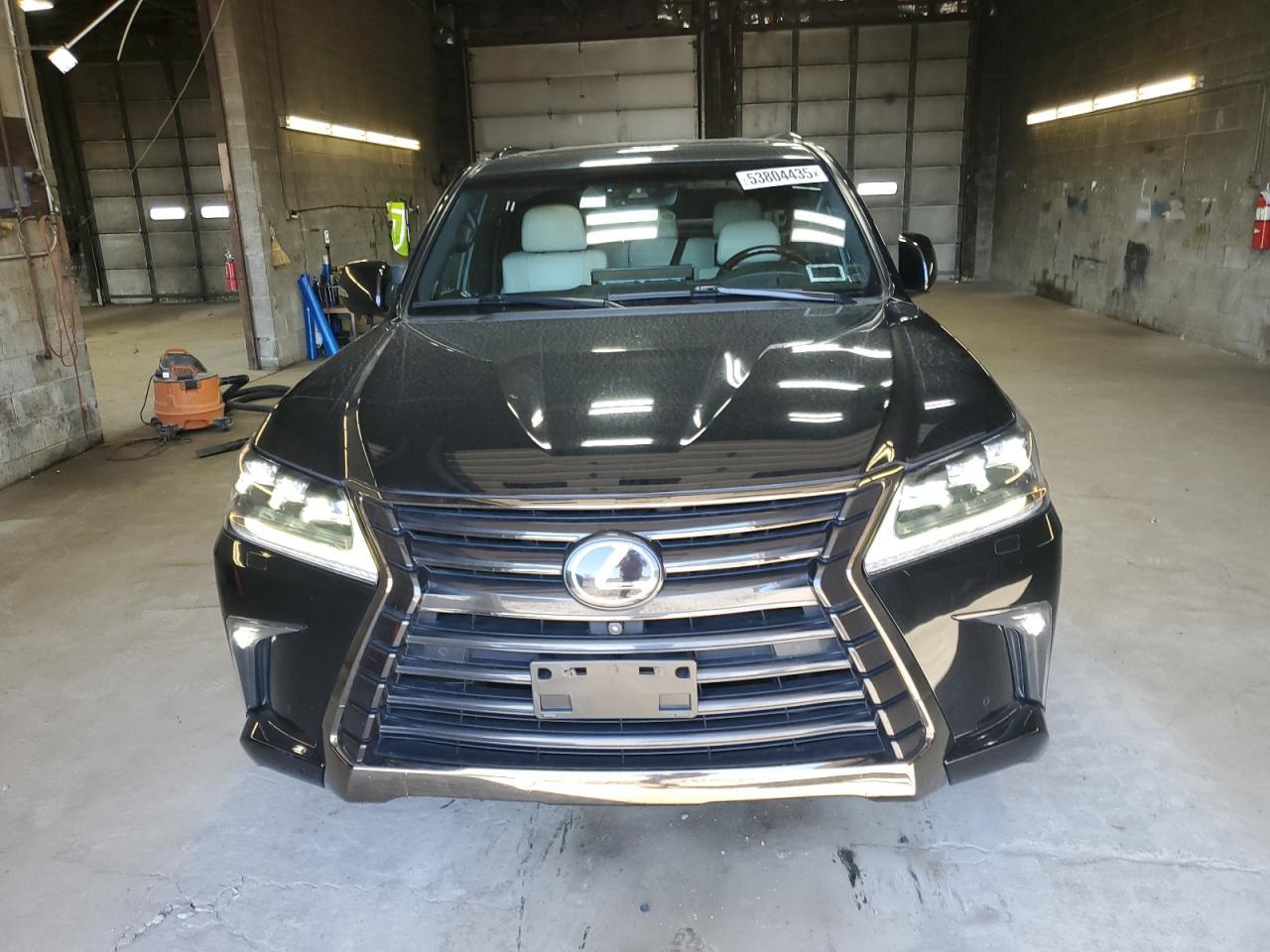 2019 LEXUS LX 570 - Фото 5