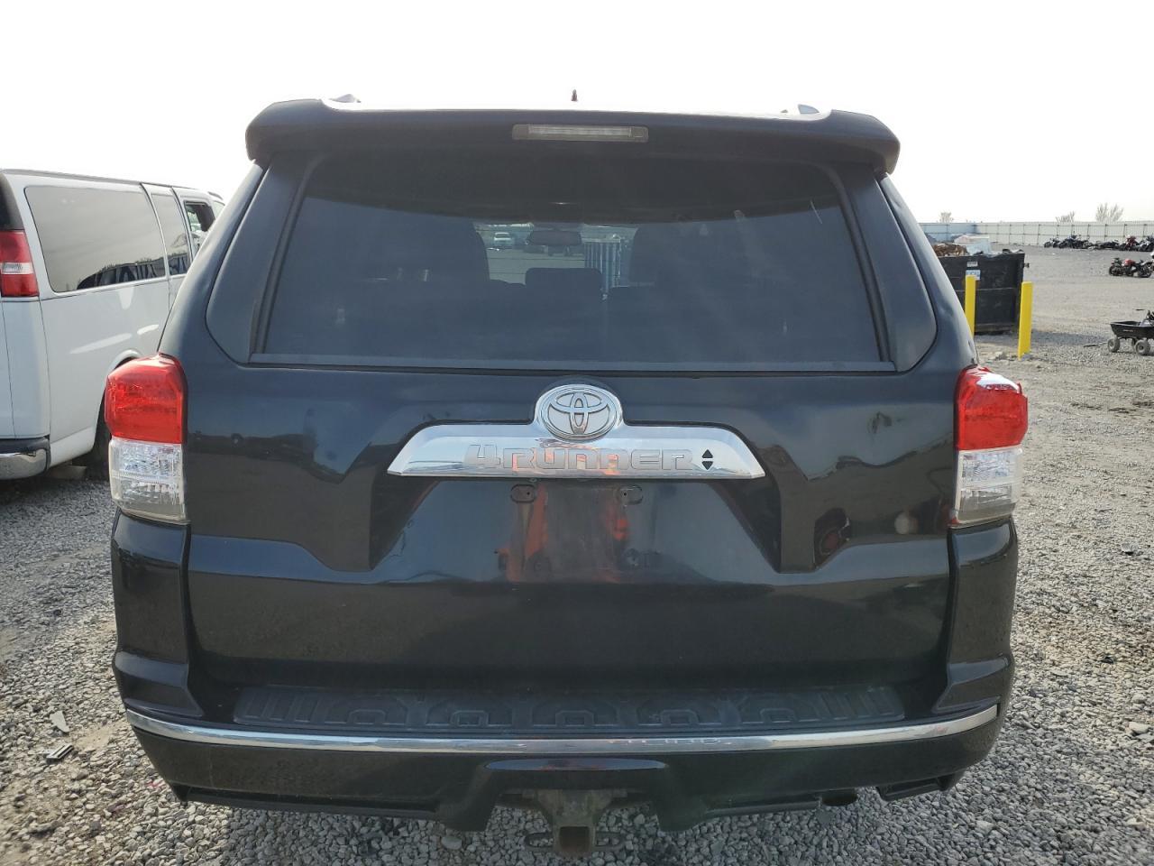 2011 TOYOTA 4RUNNER SR - Image 6