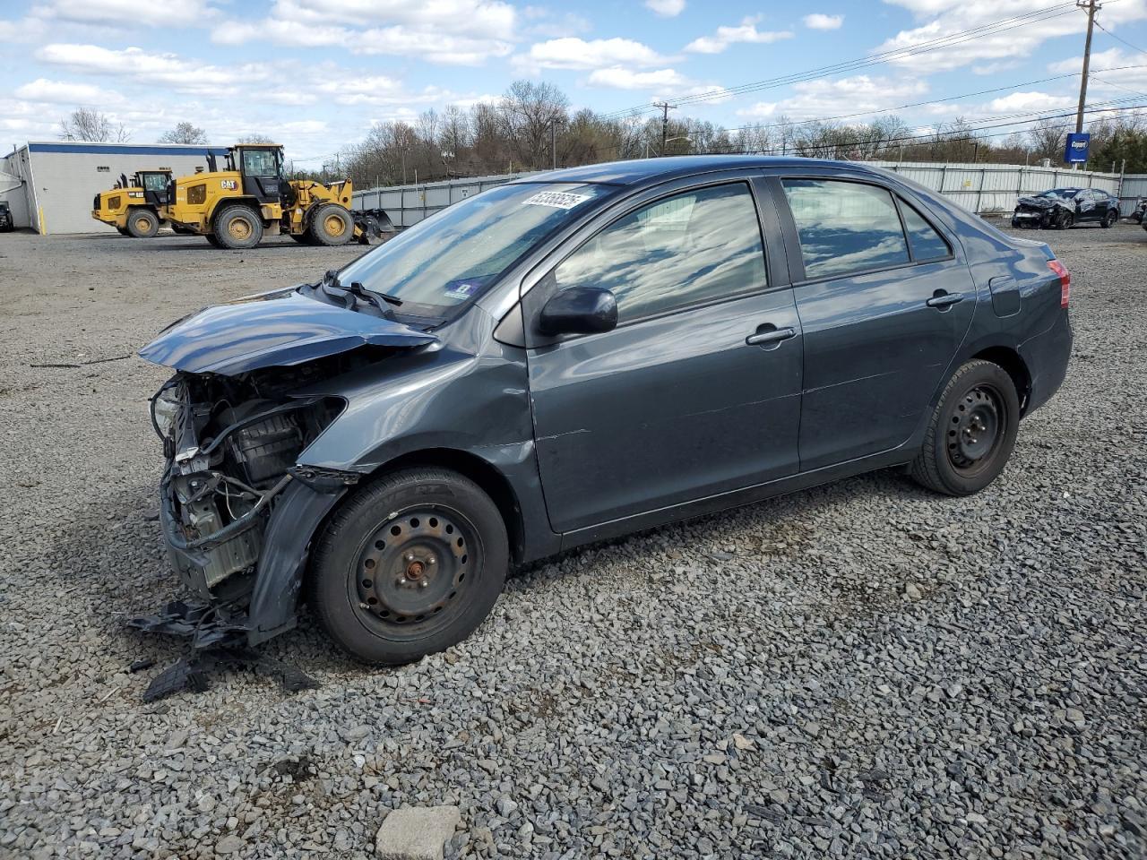 2011 TOYOTA YARIS