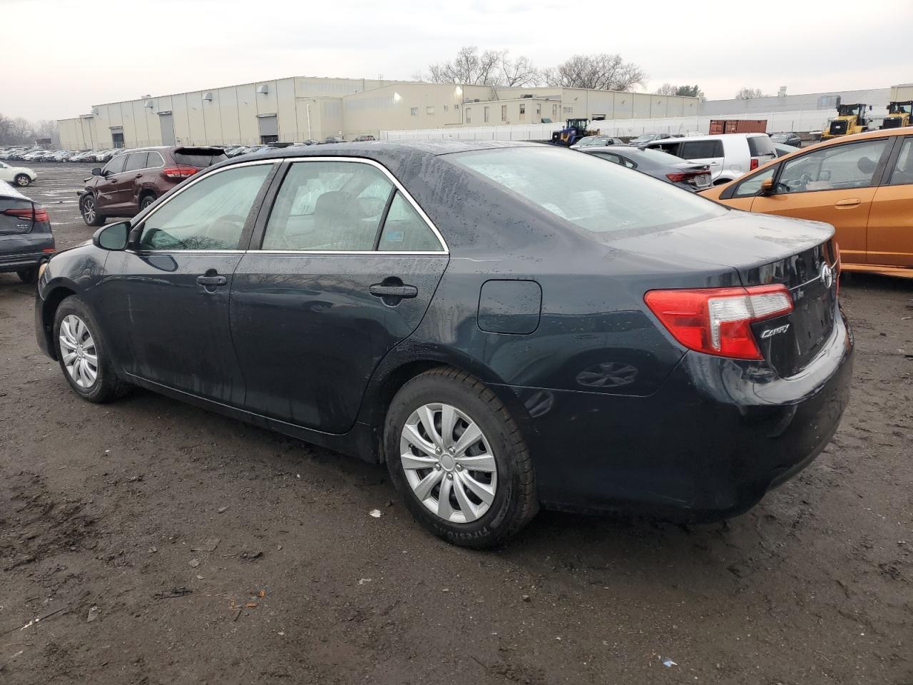 2012 TOYOTA CAMRY BASE - Фото 2